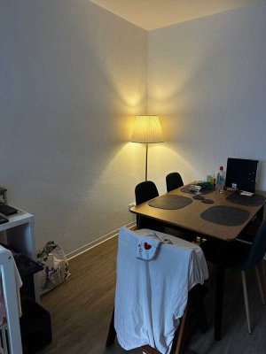 ab sofort! 2 Zimmer Wohnung mit Balkon