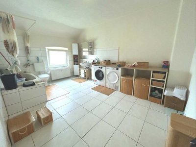 Anlegerobjekt mit Perspektive: 4-Zimmer-Dachgeschosswohnung