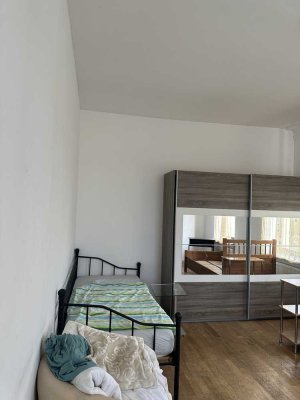Charmante 5-Zimmer Wohnung im 1. OG in Wörth