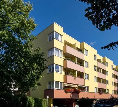 Im Herzen des grünen Tempelhofs    helle 2,5 Zi-Whg mit 2 Balkonen und Stellplatz mit Grundbuchblatt