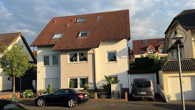 Repräsentatives Einfamilienhaus mit Einliegerwohnung in bester Wohnlage in 53343 Wachtberg-Berkum