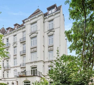 ! COURTAGEFREI ! - zentral gelegene Jugendstilperle fußläufig zur Alster und Kuhmühlenteich