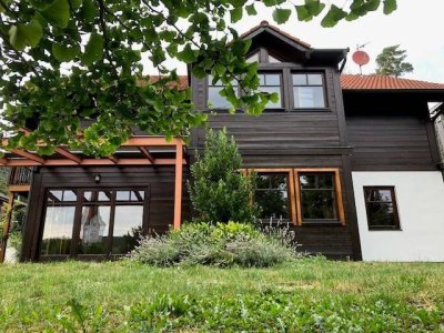 TRAUMHAFTES MIETHAUS MIT POOL AM SÜDHANG VON MARIA GUGGING FÜR GARTEN- UND NATURLIEBHABER IM NAHBEREICH VON WIEN