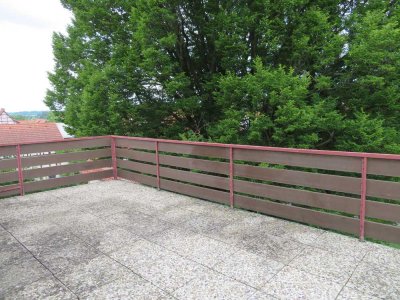 Ansprechende 2-Zimmer-Dachgeschosswohnung mit geh. Innenausstattung mit Balkon und EBK in Göttingen