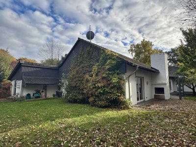 Uetze/Hänigsen: Ebenerdige Doppelhaushälfte in ruhiger, gehobener Wohnlage