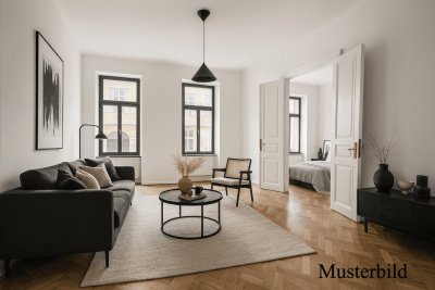 Altbaucharme, hochwertig neu saniert nahe dem Lendplatz, Balkon, Top 3