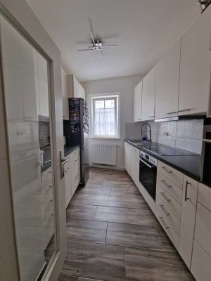 Historischer Charme - 3,5-Zimmer Wohnung mit 2 EBK und großem Hobbyraum