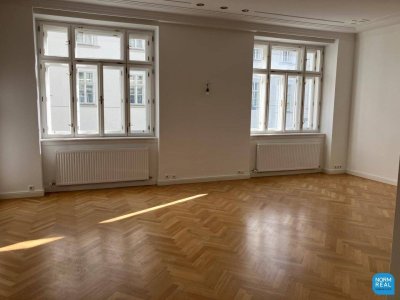 Repräsentative Altbauetage mit Terrasse