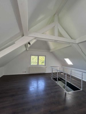 Erstbezug nach Sanierung mit Balkon: attraktive 3-Zimmer-Wohnung in Lohmar