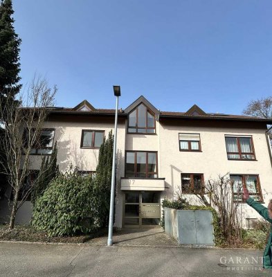Wunderschöne, großzügige 3 1/2 Zimmer-Wohnung mit Balkon und Garage