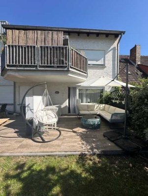 Kleine aber Feine 2-Zimmer-Wohnung mit großer Terrasse und moderner Einbauküche