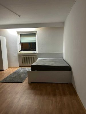 Möbiliertes Zimmer für 2 Personen in Röhmoos zu vermieten