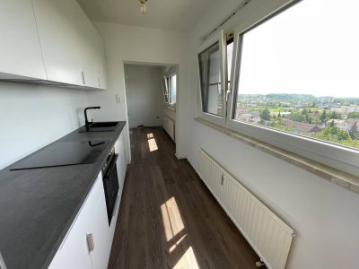 NEU renovierte Wohnung mit Traunsteinblick - TOP Lage mit perfekter Infrastruktur und Park vor der Tür