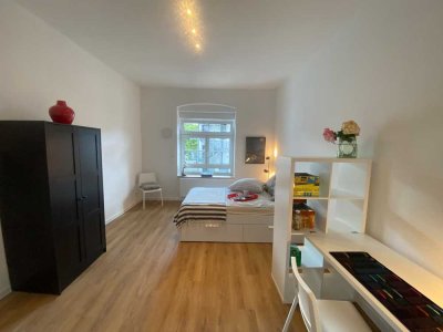 Modern and Fully Furnished Apartment in Prime Central Cologne – Palmstraße 17