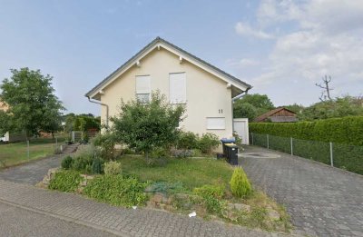 Einfamilienhaus sehr gepflegt 5-Zimmer mit großem Garten mit Top Anbindung