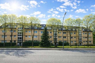 Hamburg - Poppenbüttel: Helle 3-Zimmer-Eigentumswohnung mit Loggia!