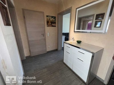 Schöne Dreizimmerwohnung mit Balkon und Garage in zentraler Lage von Köln-Mülheim