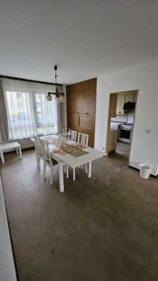 4-Zimmer-Erdgeschosswohnung mit Einbauküche und niedrigem Hausgeld