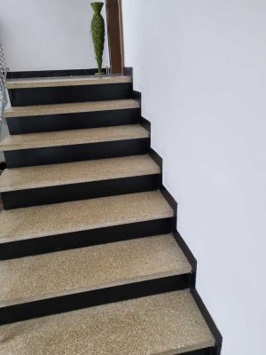 Helle 3-Zimmer-Wohnung mit Ausblick in Lichtenstein