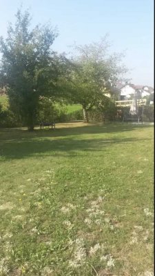 Attraktive, gepflegte Süd 2,5-Zimmer -Terrassenwohnung mit geh. Innenausstattung mit Fernwärme +EBK