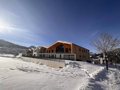 Hochwertige Gartenwohnung mit Blick auf die Steinberge (06617)