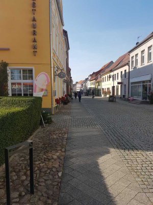 schöne 2 Zimmer Wohnung im Zentrum von Stavenhagen