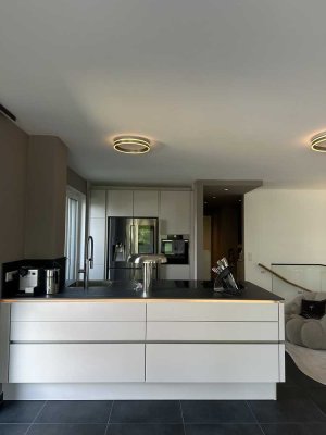 Exklusive, teilmöblierte und geräumige Neubau 3-Zimmer-Wohnung mit Balkon und EBK in Fürth