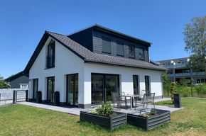 Vollmöblierte 3 Zimmer Erdgeschosswohnung mit Terrasse direkt am Elbeseitenkanal u. Bernsteinsee