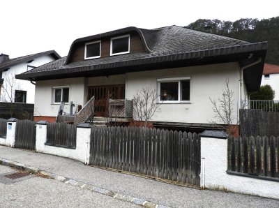 Einfamilienhaus in ruhiger Sackgasse umgeben von Natur und Grünflächen