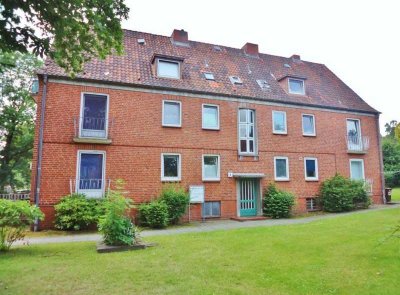 Schöne Wohnung sucht Mieter: weitläufige 4-Zimmer-Wohnung