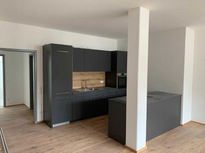 Neue 2-Zimmer Wohnung mit Loggia
