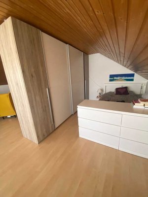Attraktive 1,.5 Zimmer-Dachgeschosswohnung mit EBK in Linkenheim-Hochstetten