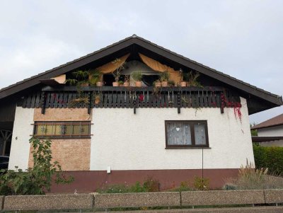 ruhige 2,5-Zimmer DG-Wohnung in Oberhausen mit Feldrandlage