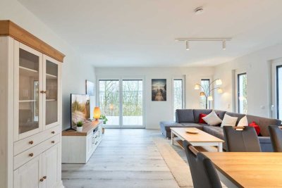 Scharbeutz - großzügige 3-Zimmer-Wohnung mit großer Terrasse , neuwertig + strandnah