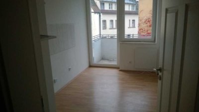 3-Zimmer Wohnung mit Balkon in Nürnberg-Uhlandstraße
