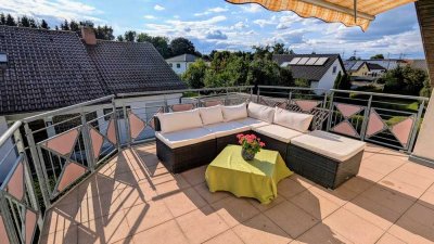 Erstbezug: 2,5-Zimmer-Dachgeschosswohnung mit gehobener Innenausstattung und EBK