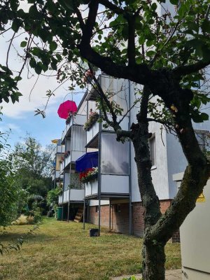 Gemütliche, freundliche 3-Zimmer-Wohnung mit Balkon in Dresden Naußlitz