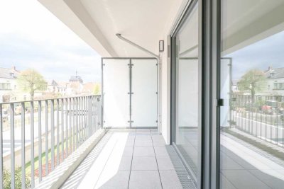 Sonnige Loggia, modernes Wohnerlebnis: großzügige Etagenwohnung mit eleganter Ausstattung