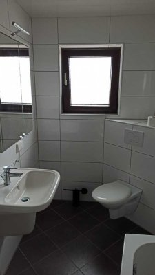 Ansprechende 3-Zimmer-Wohnung mit EBK in Karlsdorf-Neuthard