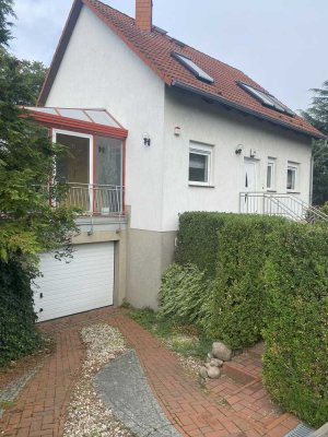 Attraktives Einfamilienhaus mit 4 Zimmern in Berlin-Johannisthal
