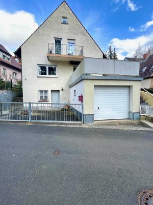 Einfamilienhaus mit großem Grundstück in ruhiger zentraler Lage im Stadteil Versbach