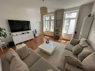 Nachmieter gesucht zum 01.09.2025 – sanierte 2-Zimmer-Wohnung im zentralen Altbau