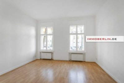 IMMOBERLIN.DE - Bezugsfreie charmante Altbauwohnung mit kleiner Südterrasse