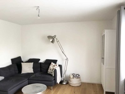 Schöne 1,5 Zi.-Whg., (Innenstadt), komplett renoviert, gut vermietet! EBK, Balkon, TG-Stellplatz,
