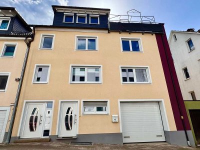 Großzügiges Haus (EFH) m. 176 m² 5 Zim. (mit ELW) in Schramberg zu vermieten!