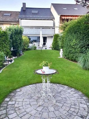 Reihenmittelhaus mit gehobener Ausstattung und Gartenidyll