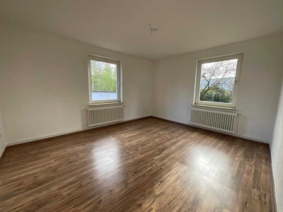 3-Zimmer-Wohnung in Wilhelmshaven City mit Badewanne in Hochparterre!