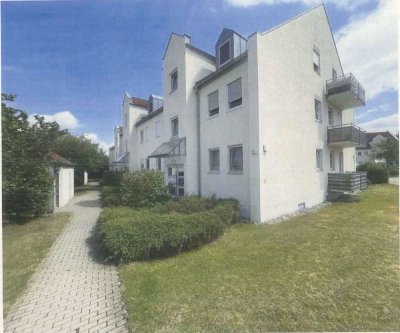 Ruhige, vermietete DG-Wohnung mit 2 Zi und Balkon