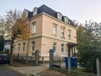 Großzügige 4-Raum-Wohnung in denkmalgeschützter Villa in Kamenz