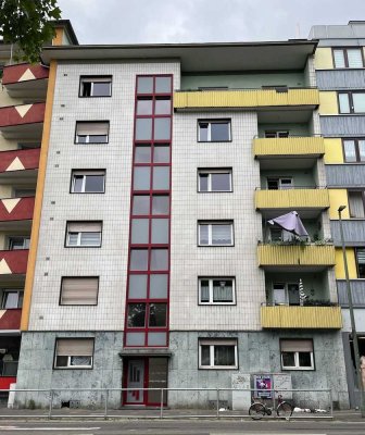 TOP GELEGENHEIT! SOLIDES 12-PARTEIEN-WOHNHAUS MIT INNENHOF